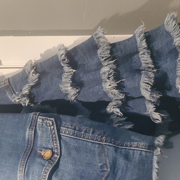 SOLD OFFSITE Genuine Crop Denim Jacket - Picture 3 of 5